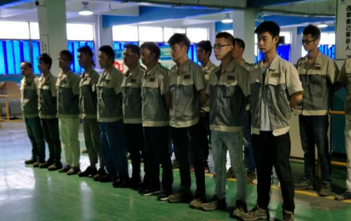 快乐事情，，，，团结奋进，，，，心中有梦开拓立异 ——记钣金加工部团建运动