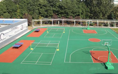 秋阳扮亮漂亮厂区，，，，聚彩堂扮亮纯净心情